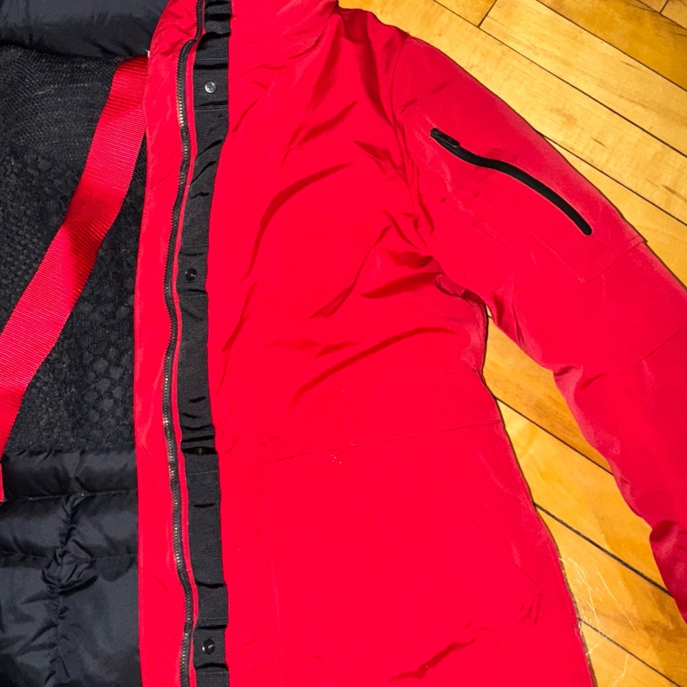 Lululemon winter warrior parka size 8 RED - Picture 10 of 10